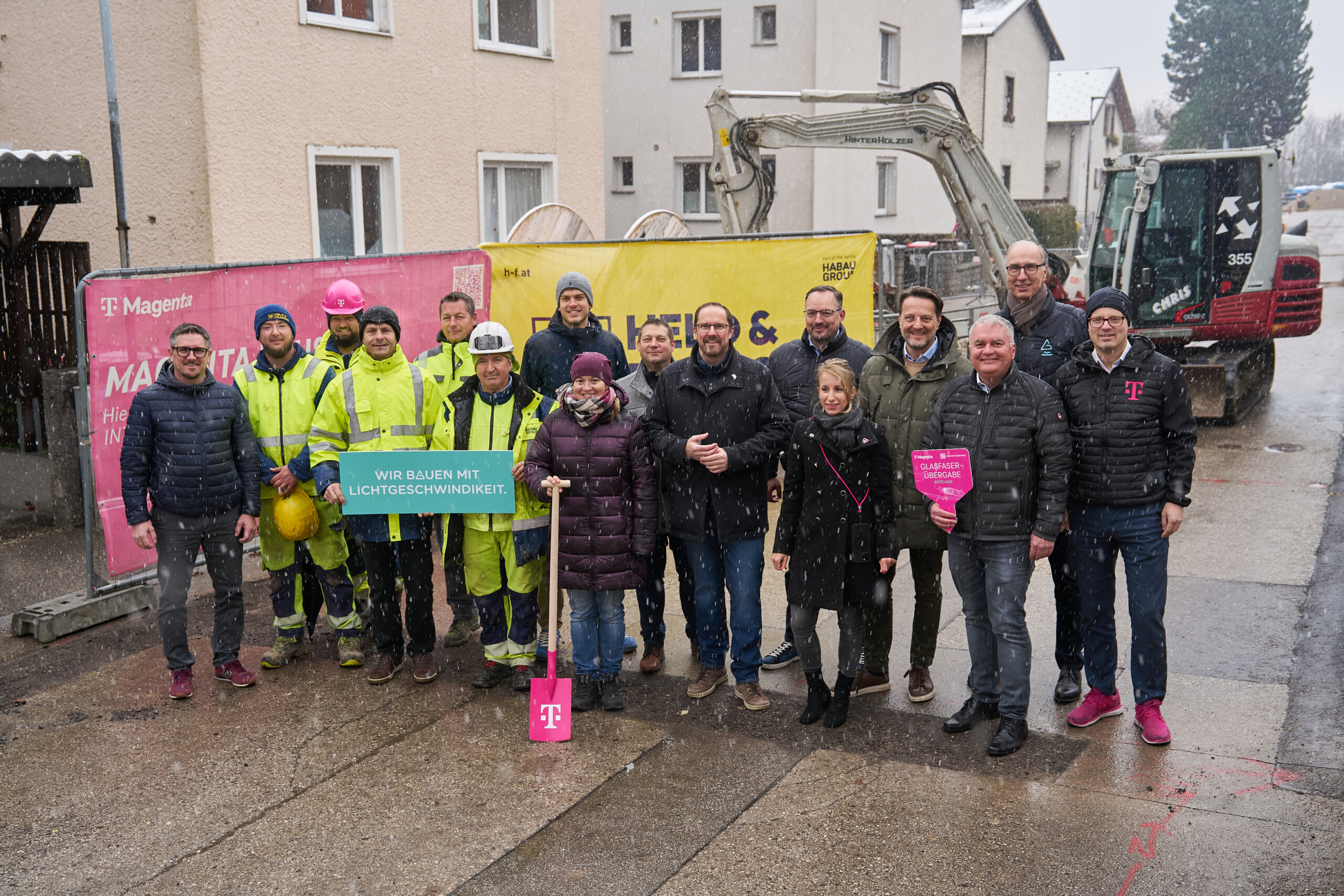 Pressefoto vom Baustart in Amstetten.