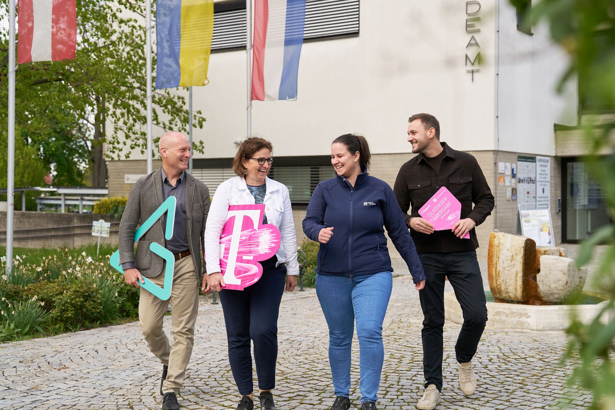 Imagebild mit dem Glasfaser-Projektteam